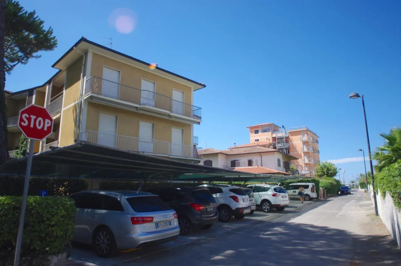 Tre Pini Apartment Camaiore